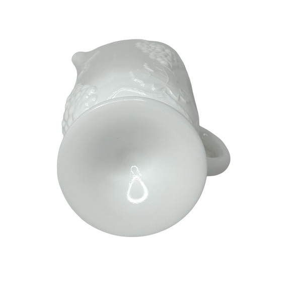 VINTAGE DRINK PITCHER Milk Glass Footed Handled Grape Leaf pattern White - Picture 6 of 7